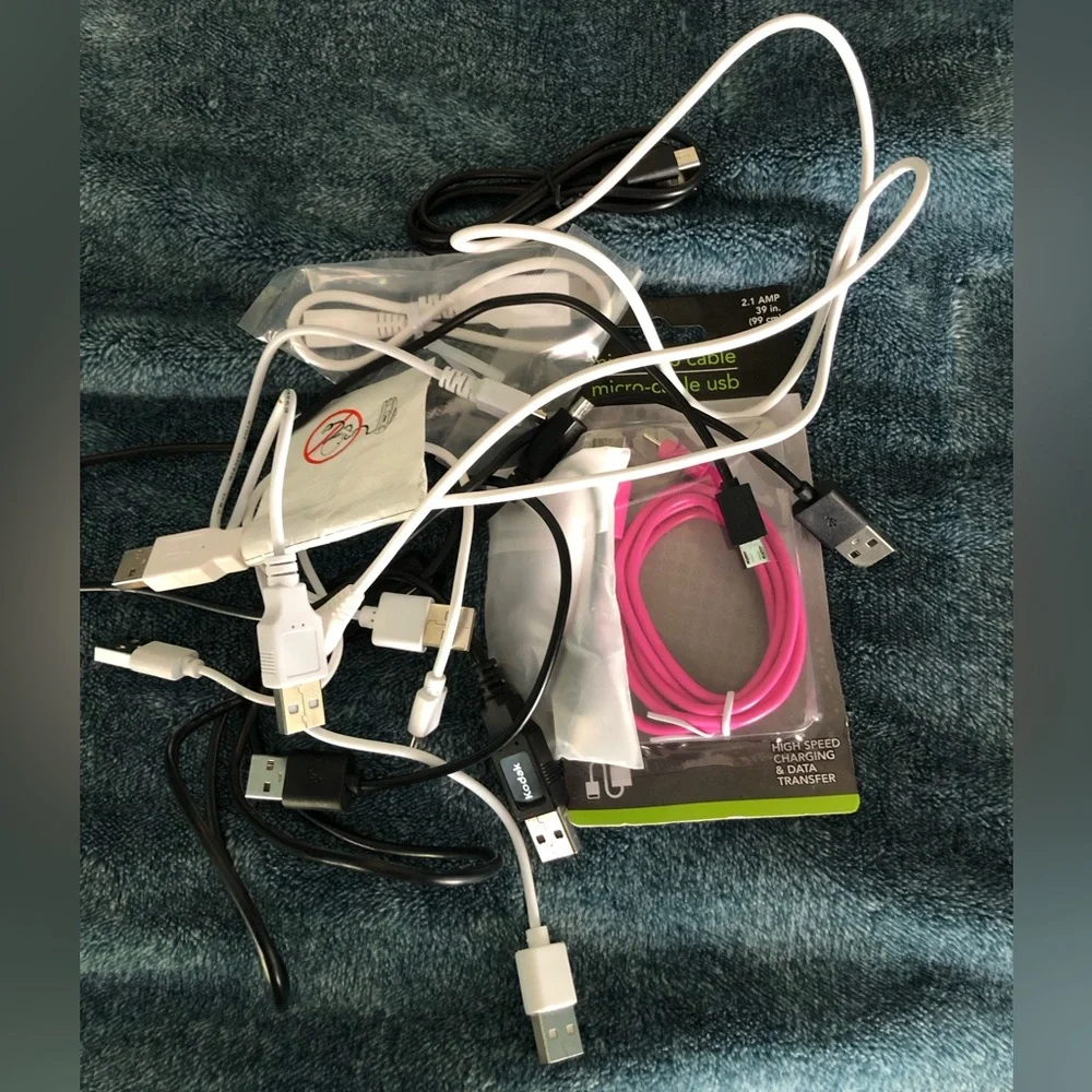 Lot of 6 mini USB cables, great for charging phones MP3 MP4 and more